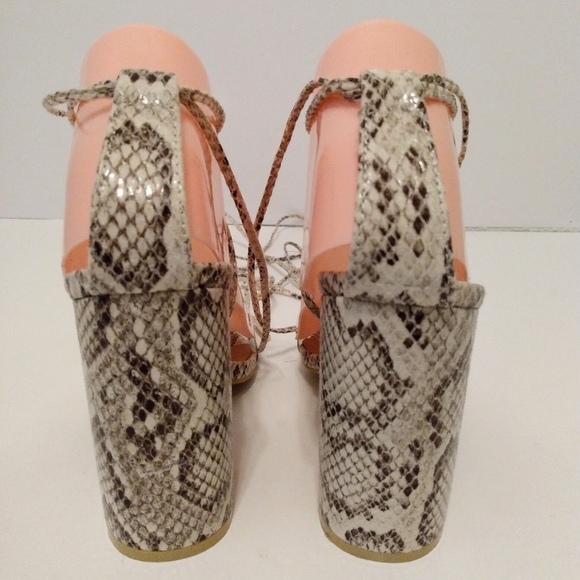 Pretty Little Thing Snake Print Strap Open Point Toe 4 1/4" Chunky Heels sz 5 - Picture 8 of 12